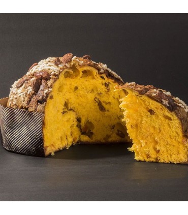 Panettone con glassa da 1 Kg di Gianfranco Nicolini, con uvetta australiana, canditi pregiati e glassa di mandorle e nocciole.