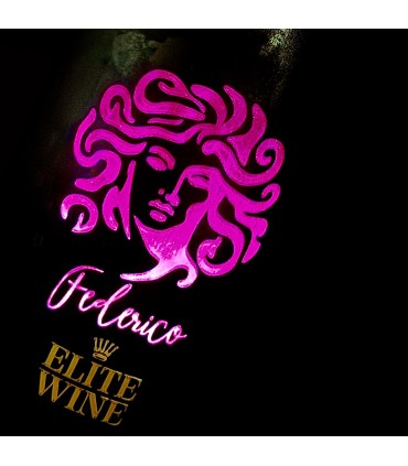 Spumante Rosato di Elite Wine. Bottiglia con LED luminosi